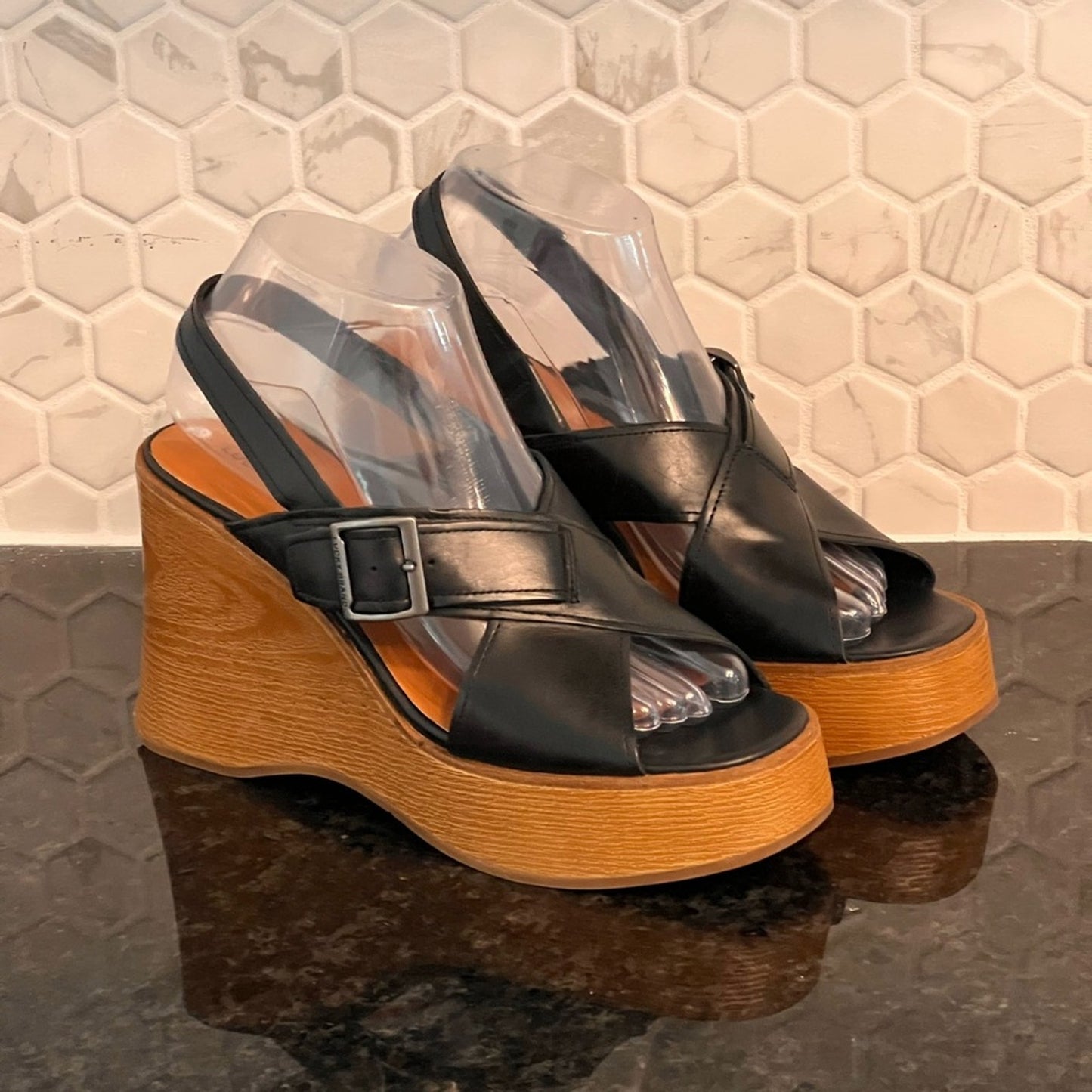 NWOT Lucky Brand Women's Delaynee Platform Wedge Sandal Size