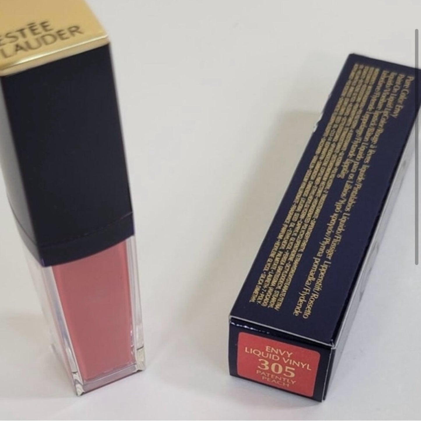 Estée Lauder Pure Color Envy
Liquid Vinyl Lip Color 305 Patently
Peachy New