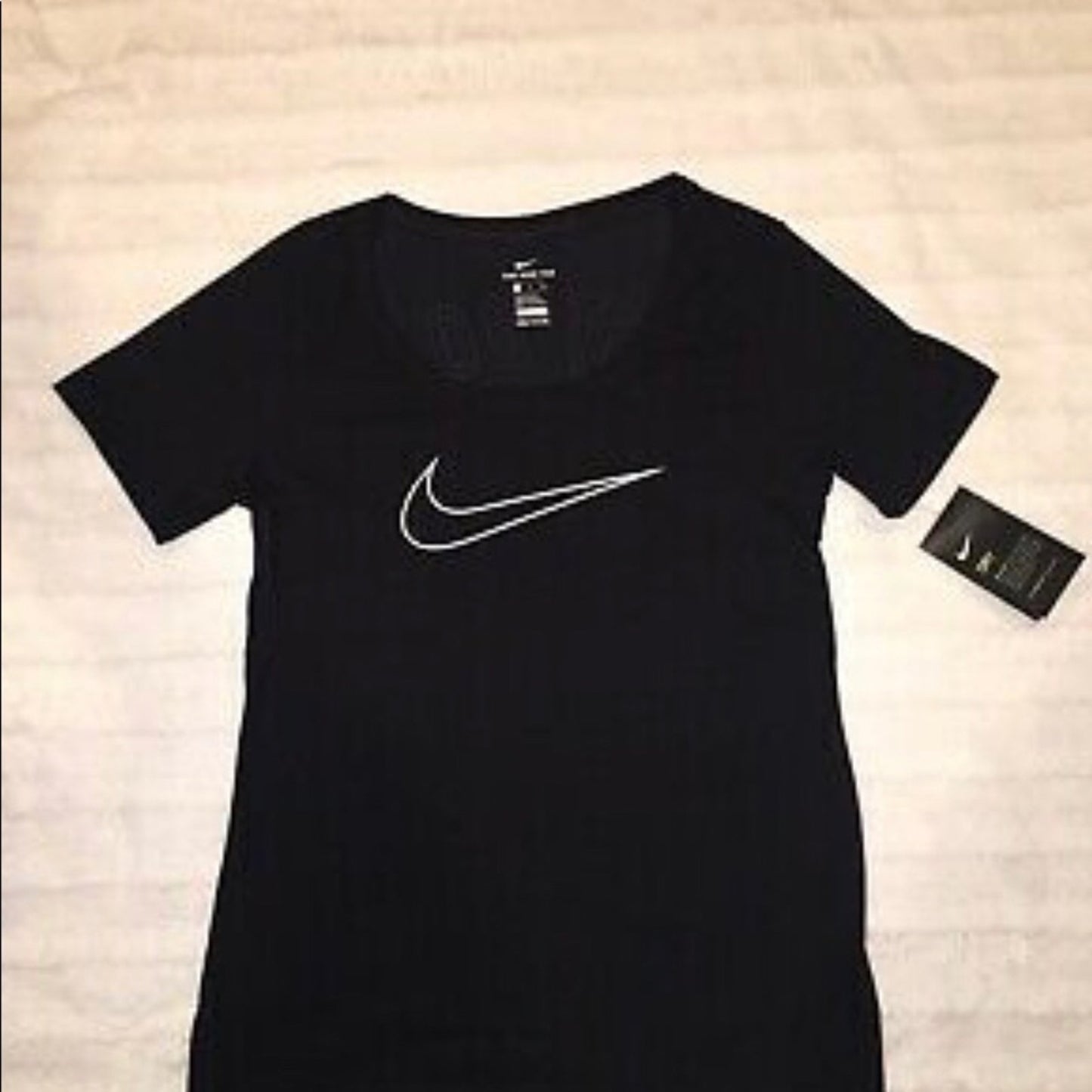 Nike Dri-Fit Athlete Cut Womens Medium