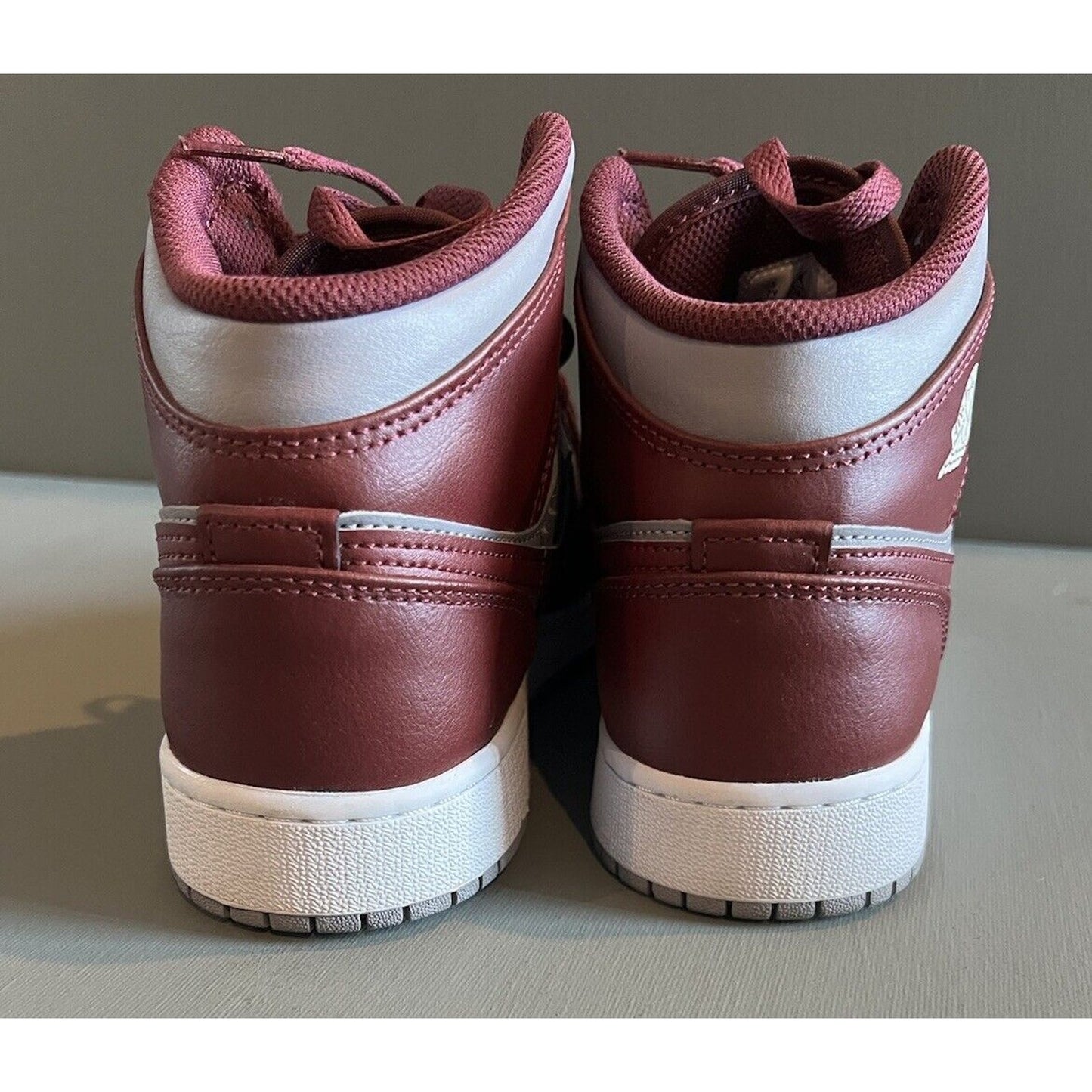 [DQ8423-615] Air Jordan 1 Mid Grade School Burgundy Gray Sneakers