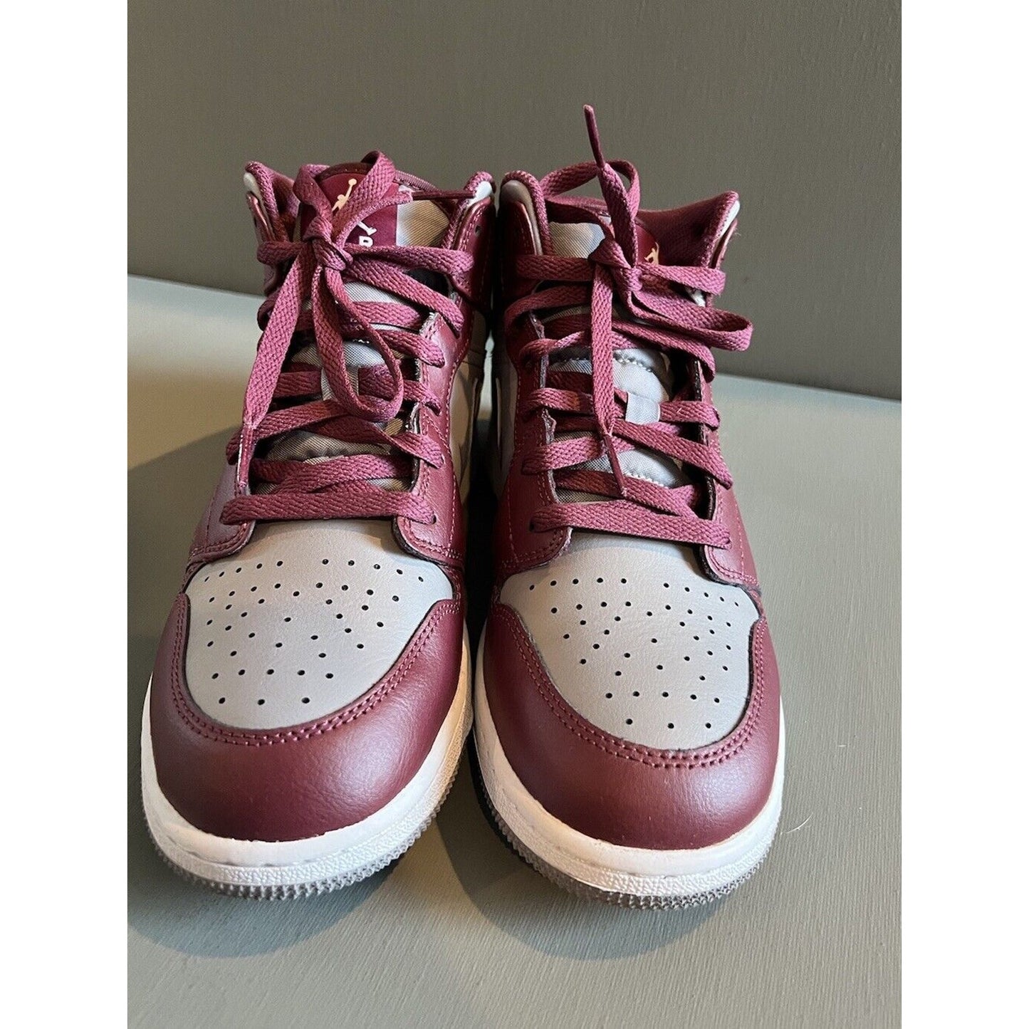 [DQ8423-615] Air Jordan 1 Mid Grade School Burgundy Gray Sneakers