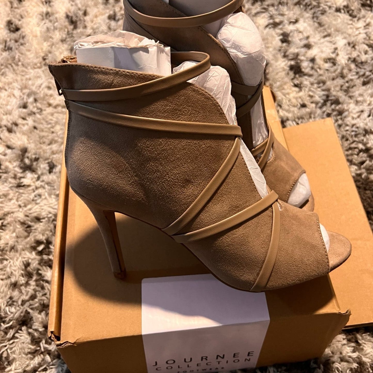 Journee Collection Womens Booties Stiletto Heel Zip Size 9 in box